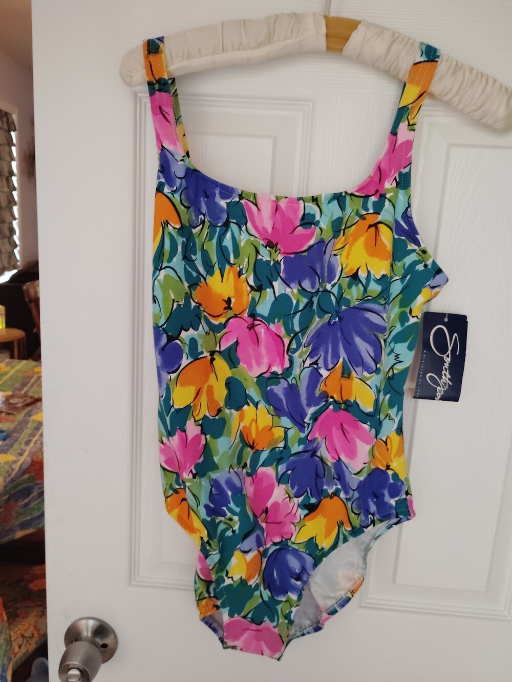 South point By Jantzen Bright Floral One-Piece Swimsuit Size 16 NWT Vintage